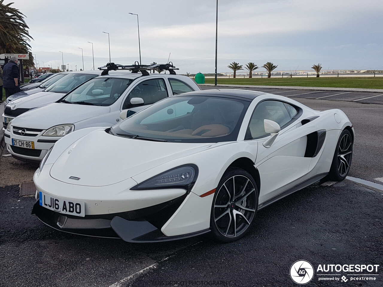 McLaren 570GT