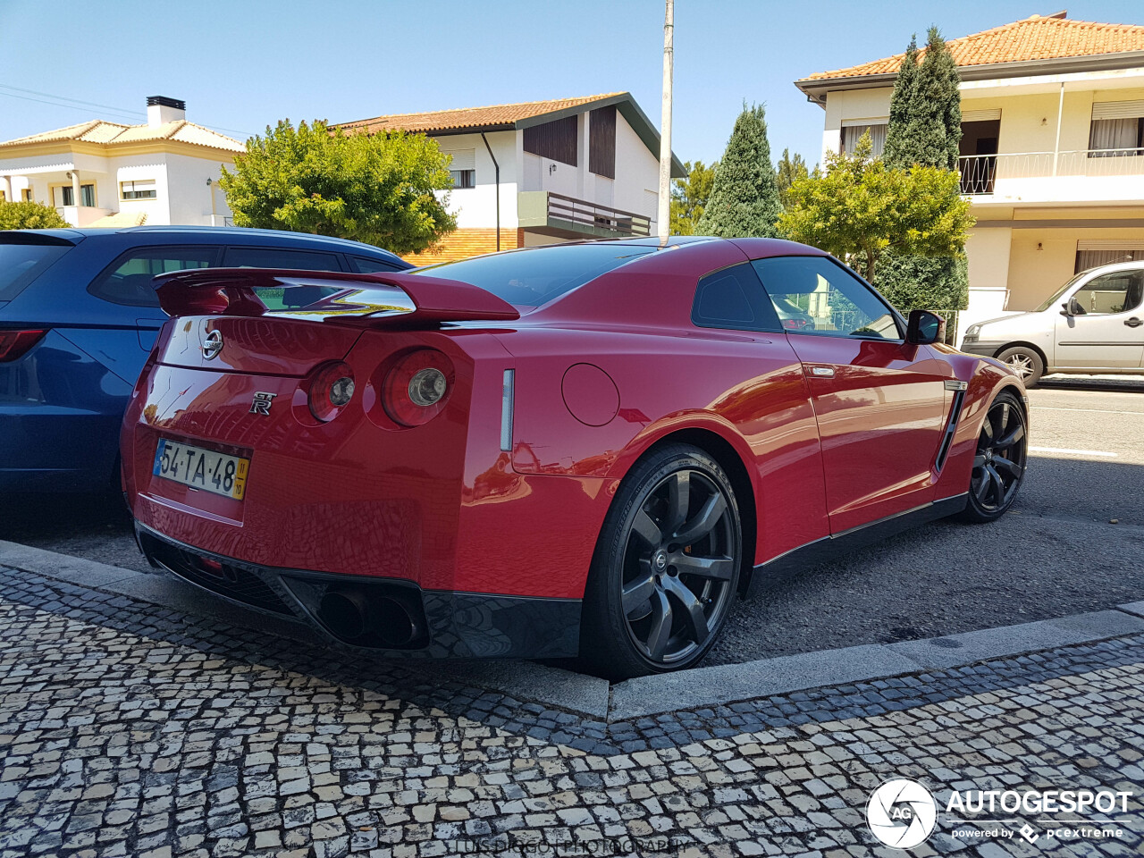 Nissan GT-R