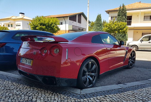 Nissan GT-R