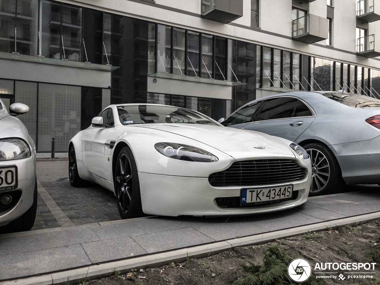 Aston Martin V8 Vantage