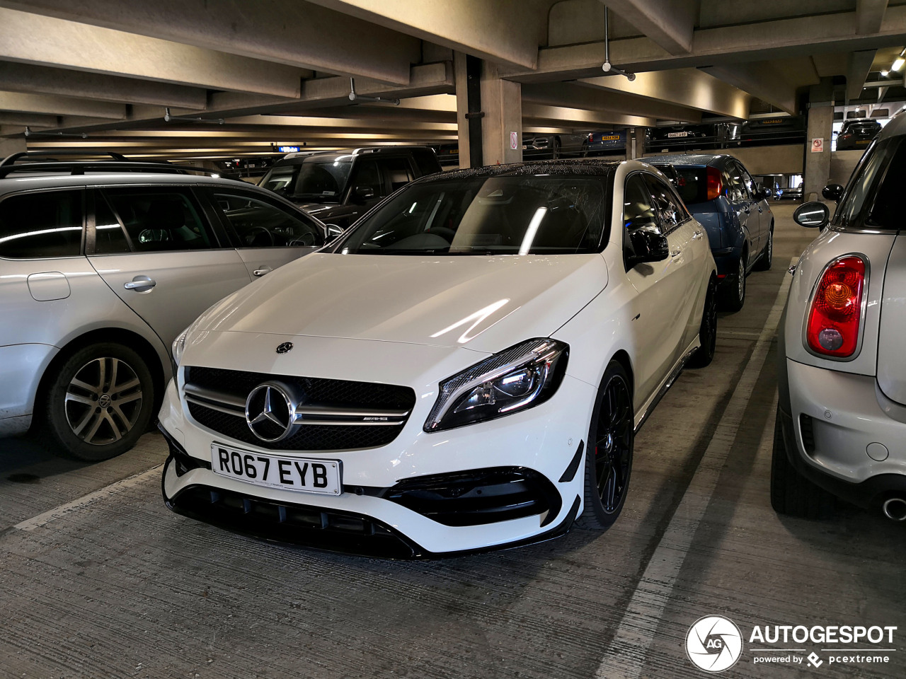 Mercedes-AMG A 45 W176 2015