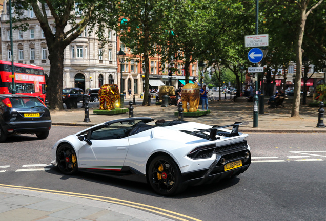 Lamborghini Huracán LP640-4 Performante Spyder