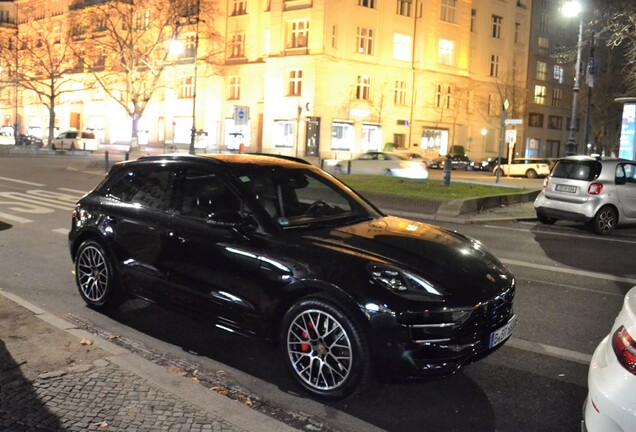 Porsche 95B Macan Turbo