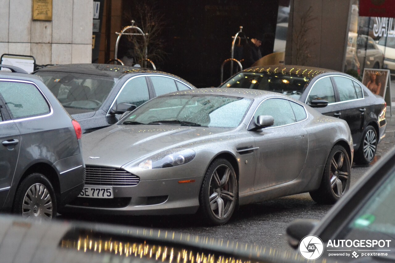 Aston Martin DB9