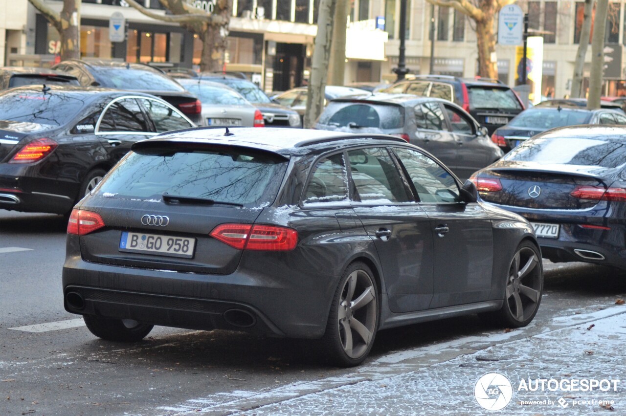 Audi RS4 Avant B8