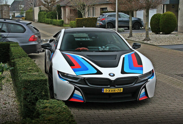 BMW i8