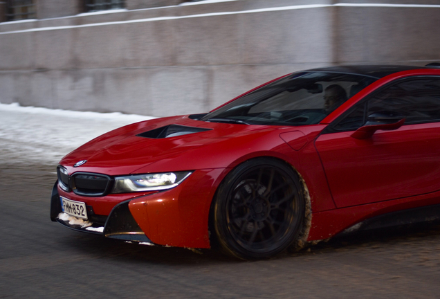 BMW i8 Protonic Red Edition