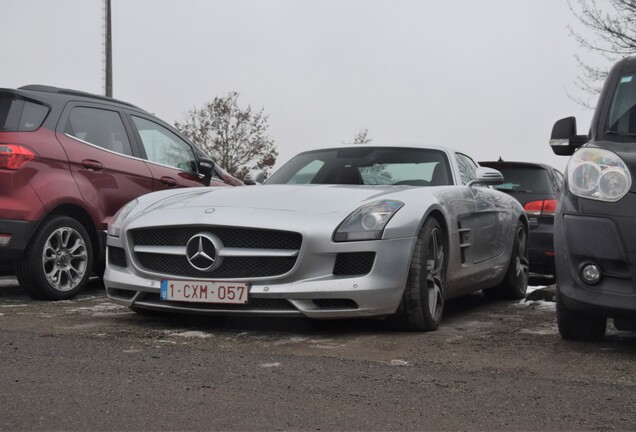 Mercedes-Benz SLS AMG