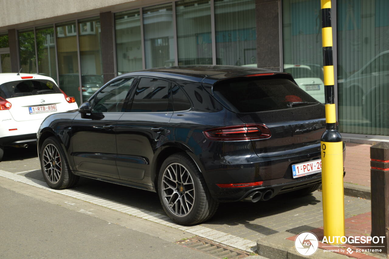 Porsche 95B Macan GTS