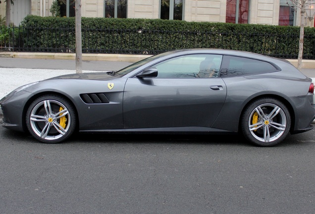 Ferrari GTC4Lusso