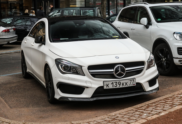 Mercedes-Benz CLA 45 AMG C117