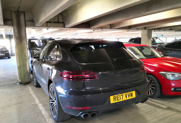 Porsche 95B Macan GTS