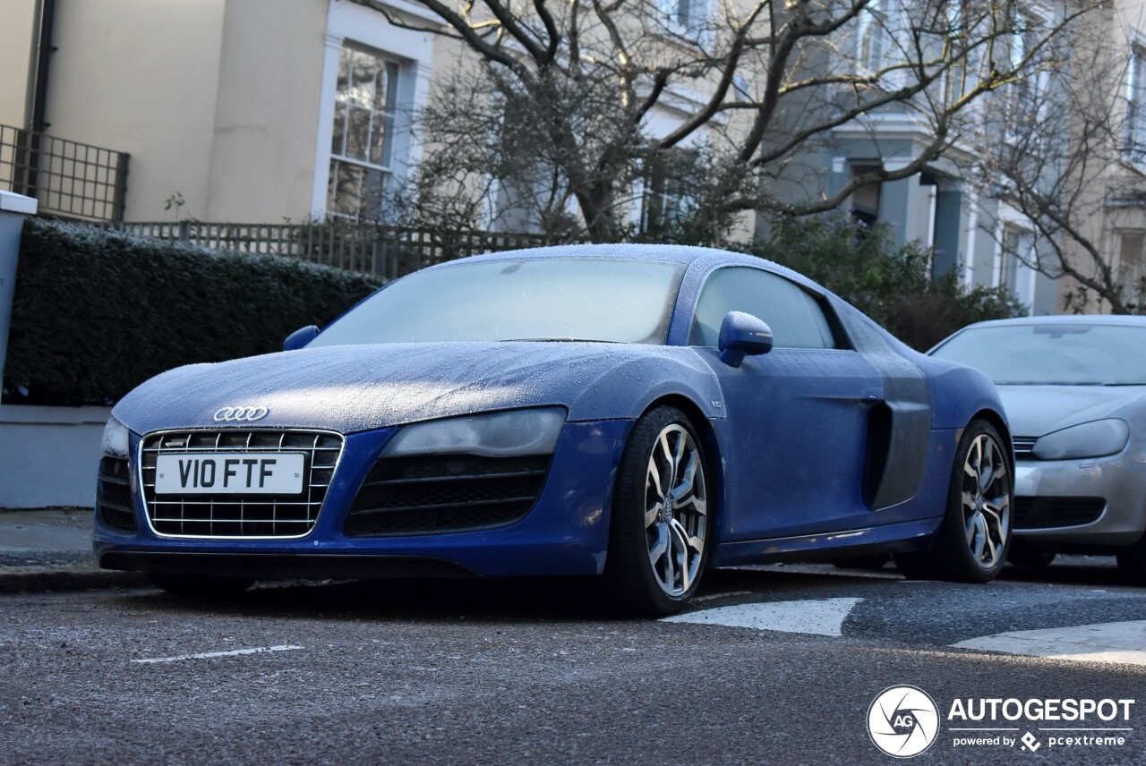 Audi R8 V10