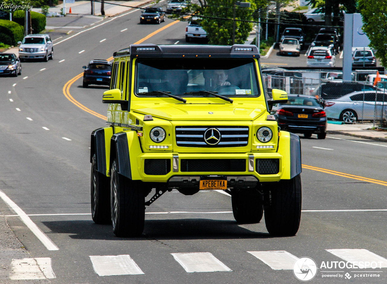 Mercedes-Benz G 550 4X4²