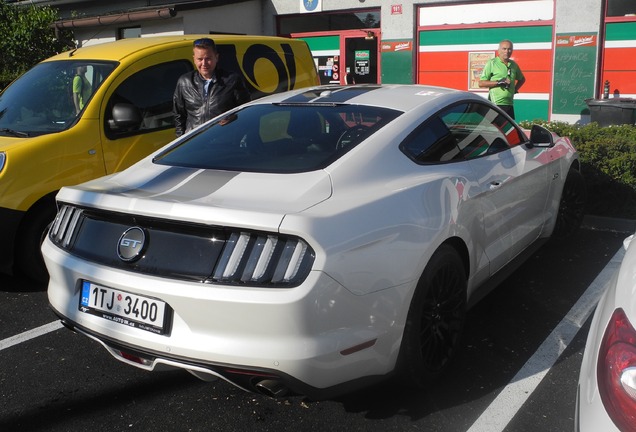 Ford Mustang GT 2015