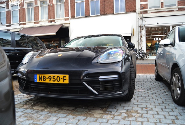 Porsche 971 Panamera Turbo