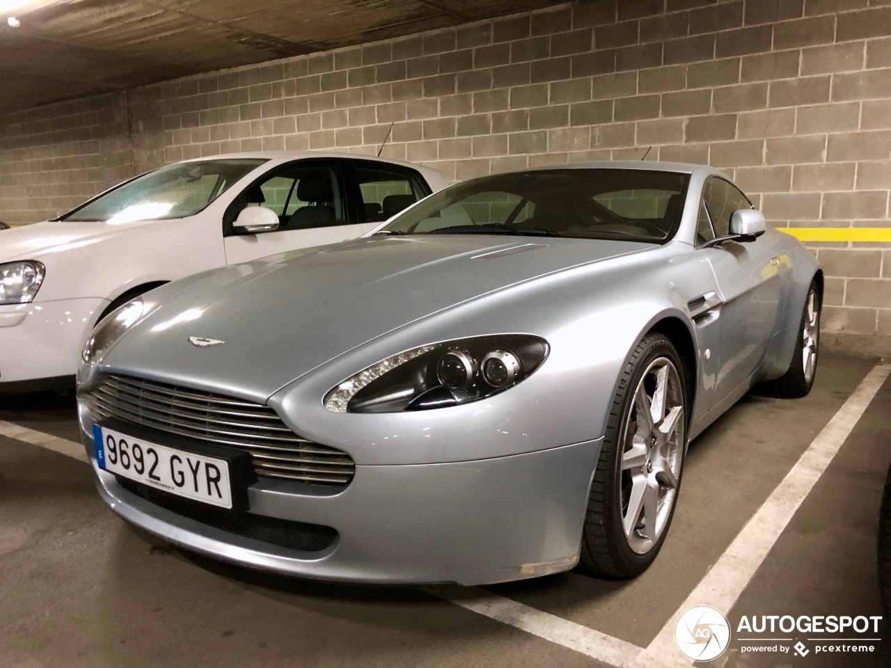 Aston Martin V8 Vantage