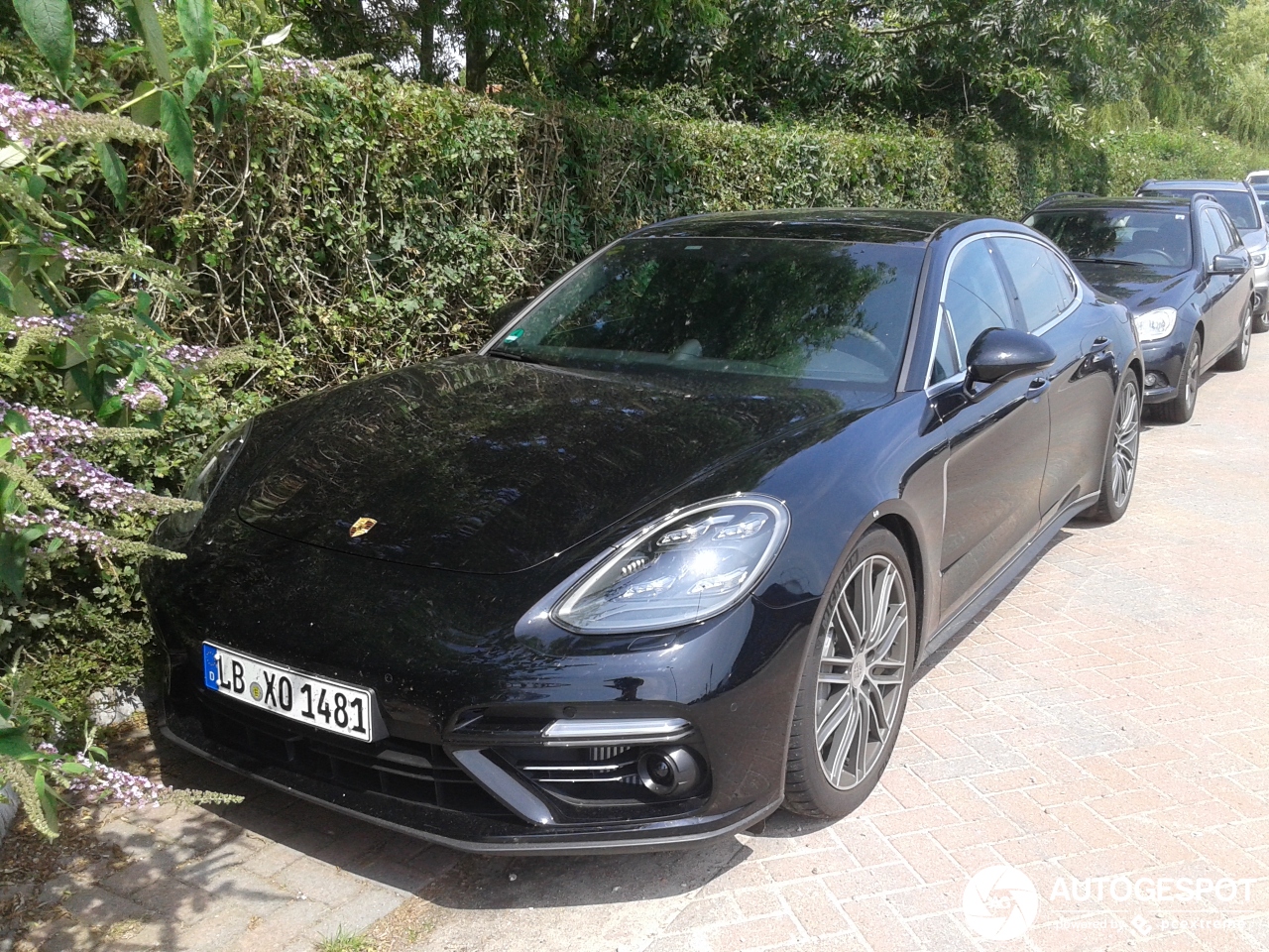 Porsche 971 Panamera Turbo Executive