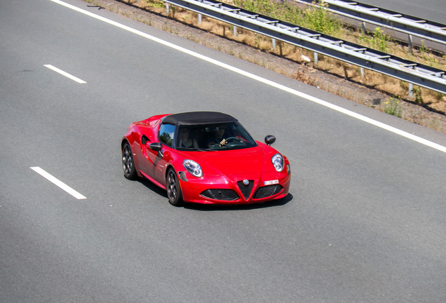 Alfa Romeo 4C Spider