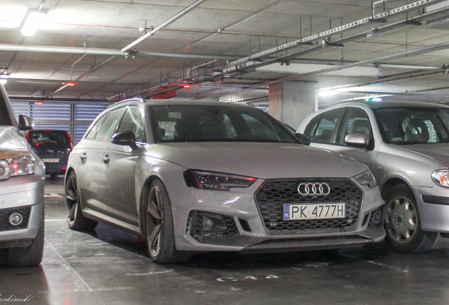 Audi RS4 Avant B9