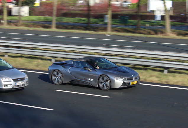 BMW i8 Roadster