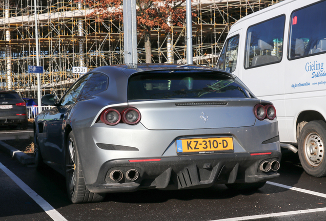 Ferrari GTC4Lusso