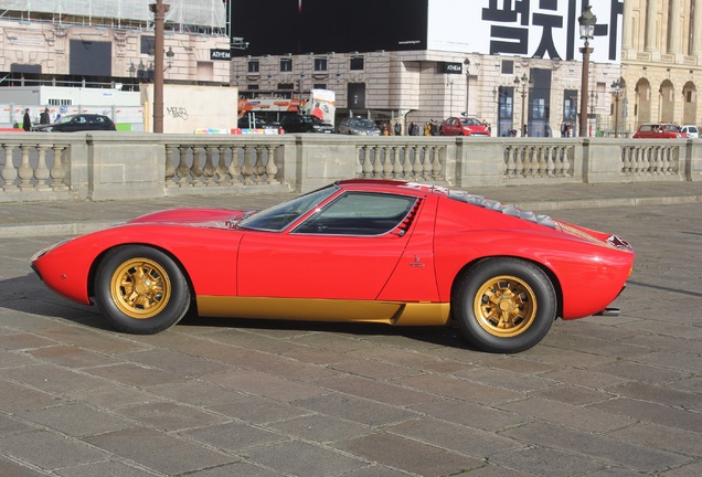 Lamborghini Miura P400 SV