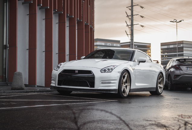 Nissan GT-R 2014