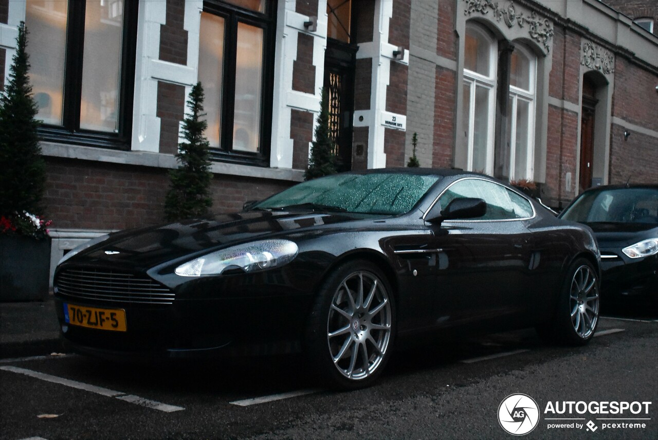 Aston Martin DB9