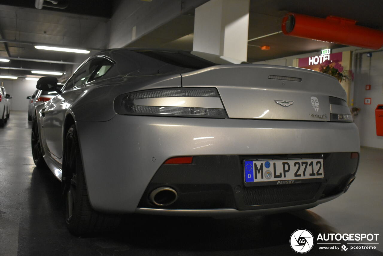 Aston Martin V8 Vantage S