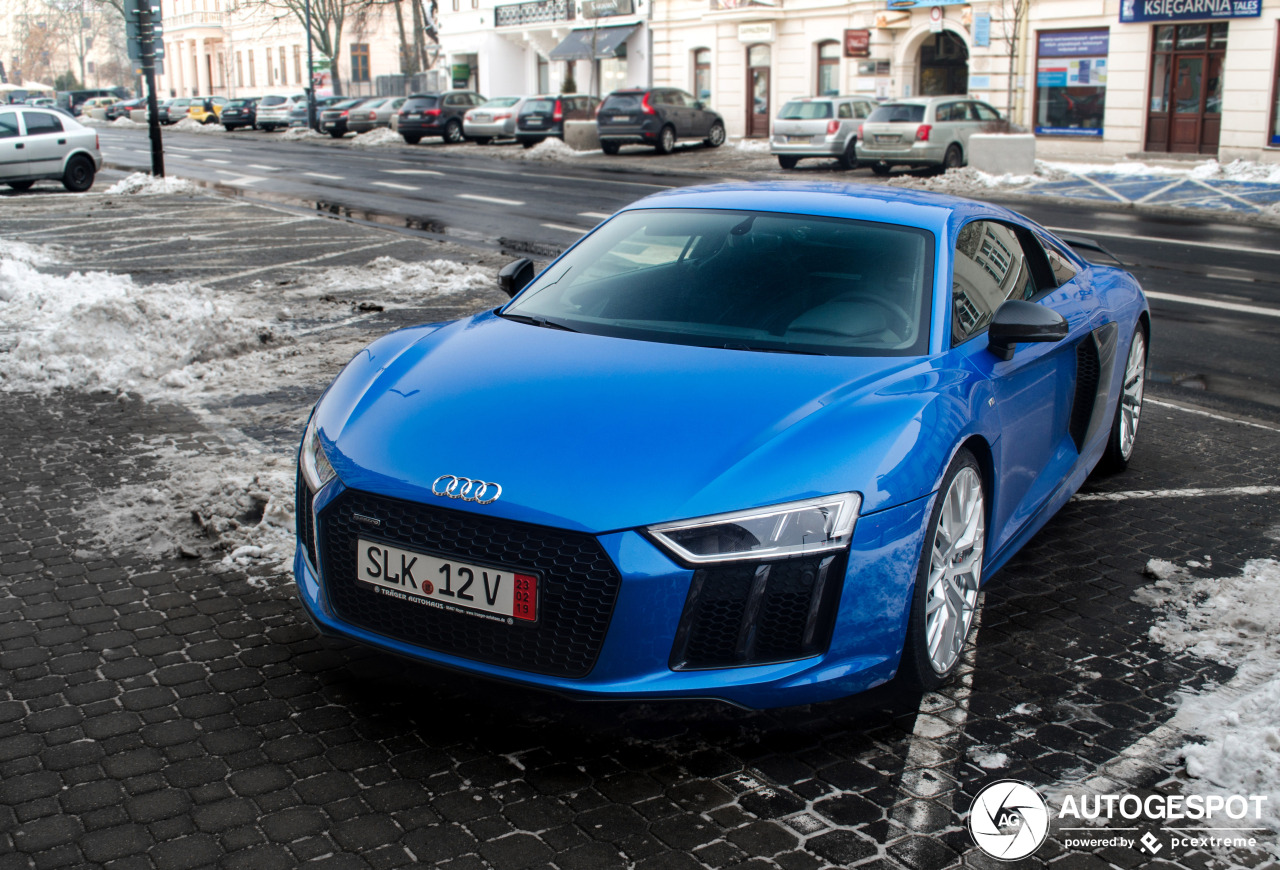 Audi R8 V10 Plus 2015