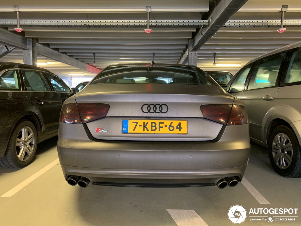 Audi S8 D4