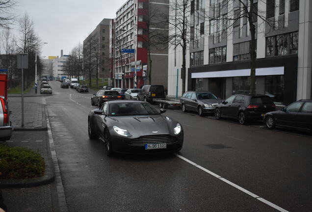 Aston Martin DB11