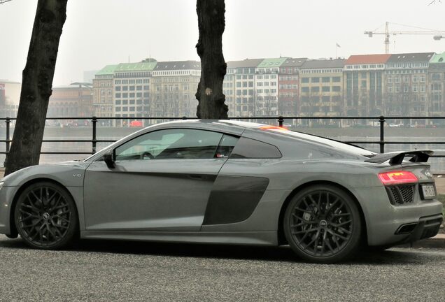 Audi R8 V10 Plus 2015