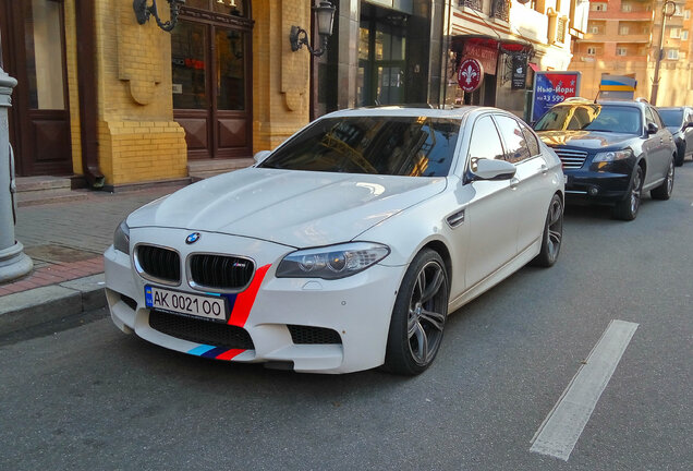 BMW M5 F10 2011