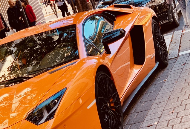 Lamborghini Aventador S LP740-4