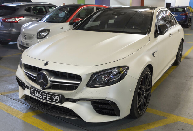 Mercedes-AMG E 63 S W213