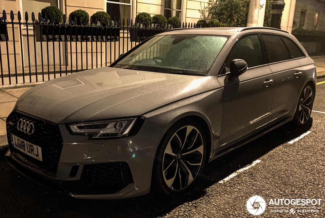 Audi RS4 Avant B9