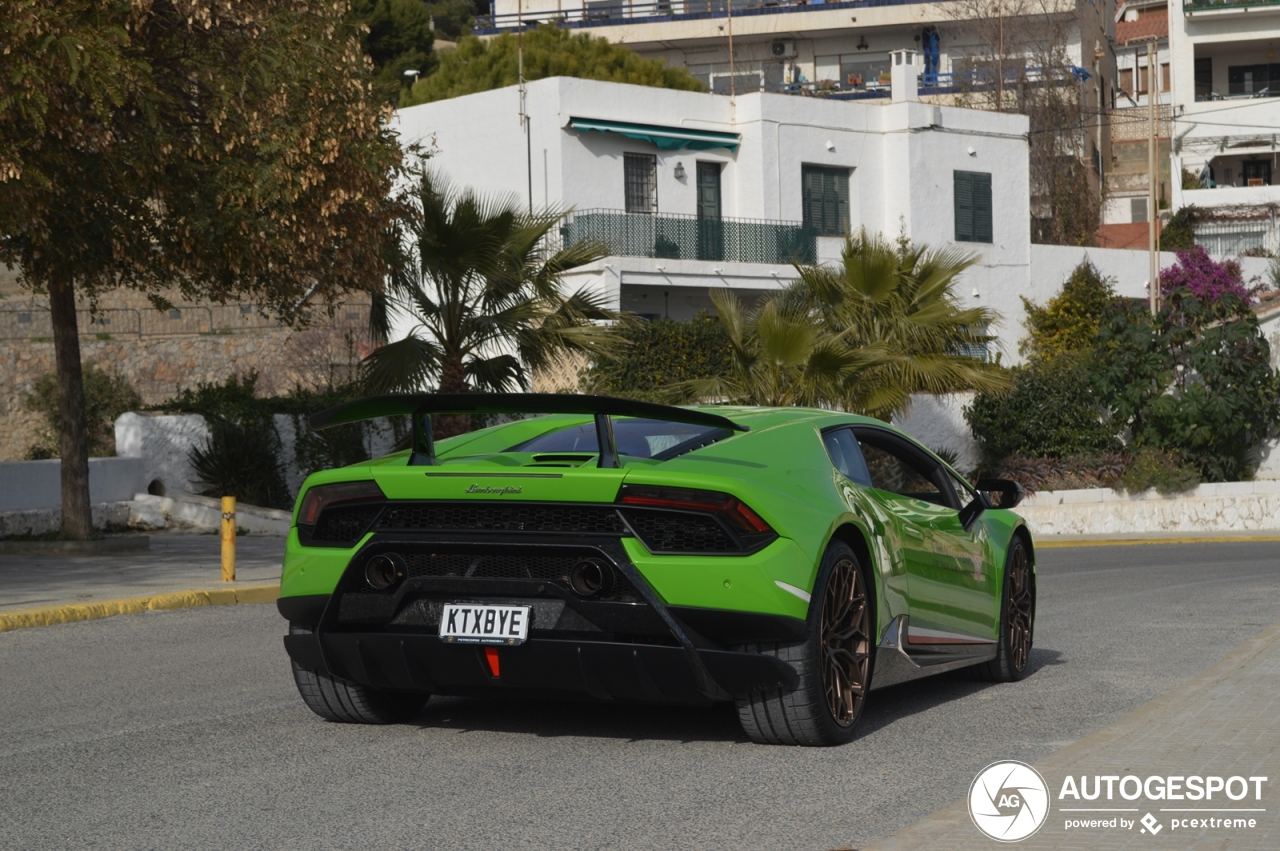 Lamborghini Huracán LP640-4 Performante