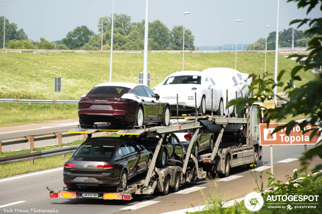 Porsche 971 Panamera Turbo S E-Hybrid Executive