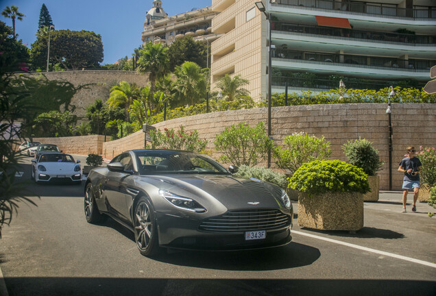 Aston Martin DB11