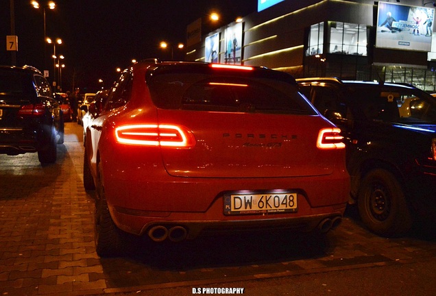 Porsche 95B Macan GTS