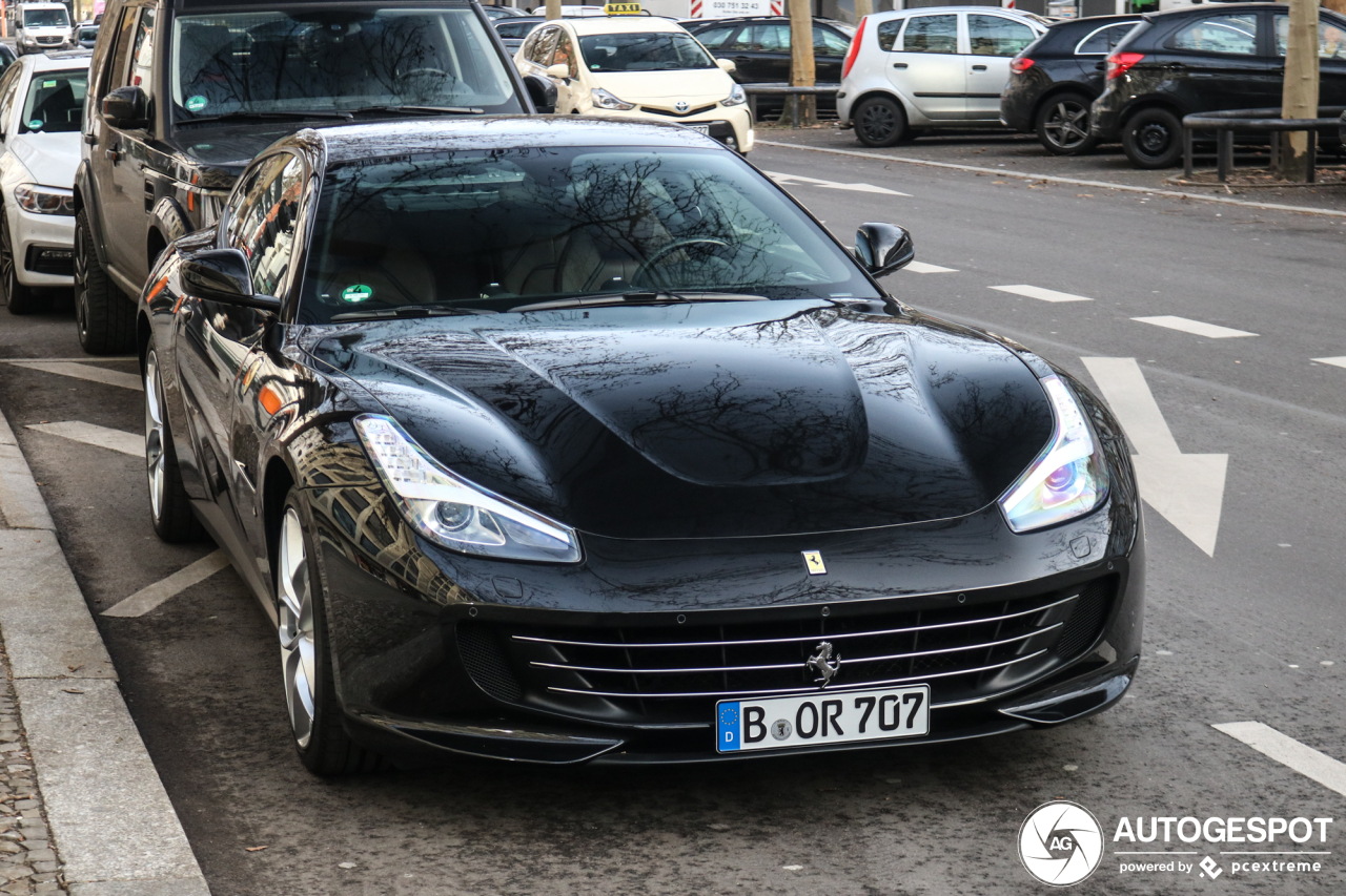 Ferrari GTC4Lusso T