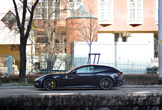 Ferrari FF