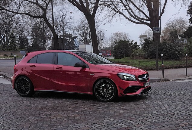 Mercedes-AMG A 45 W176 2015