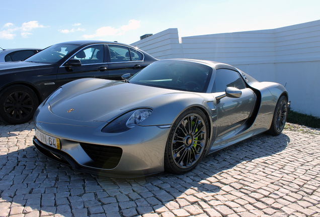 Porsche 918 Spyder Weissach Package