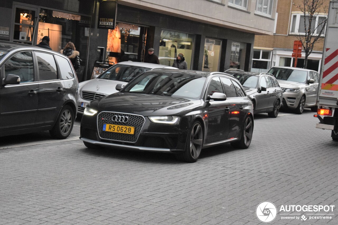 Audi RS4 Avant B8