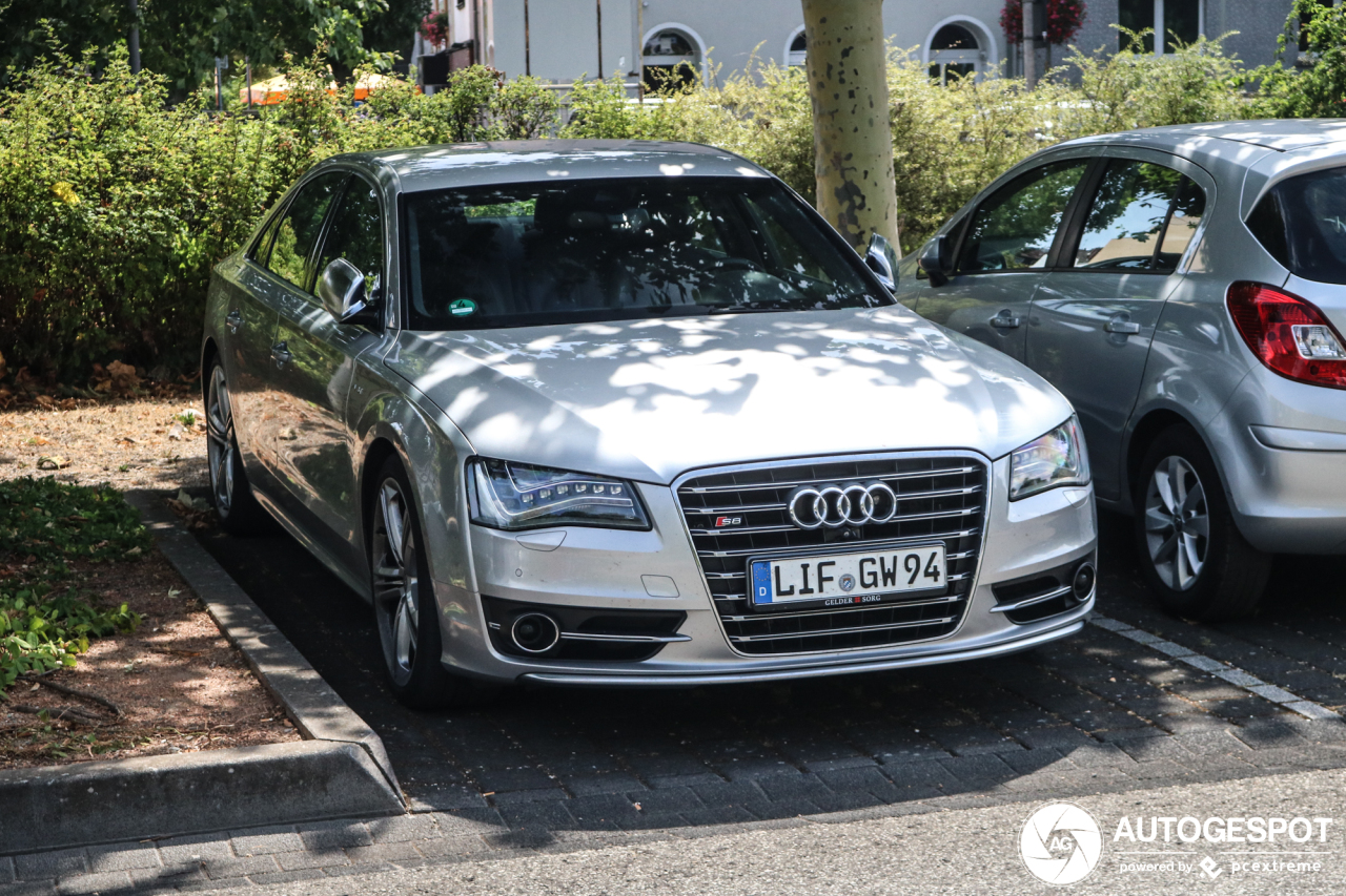 Audi S8 D4