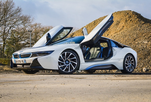 BMW i8