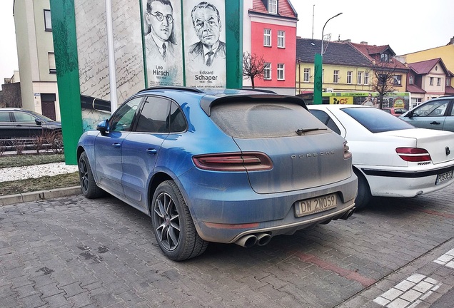 Porsche 95B Macan Turbo